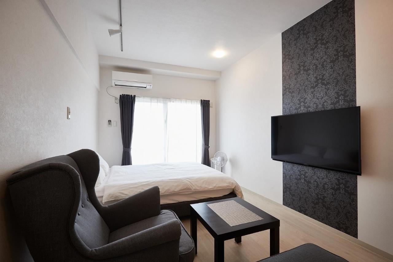 New Normal Hotel In Nago ニューノーマルホテルイン名護 Dış mekan fotoğraf