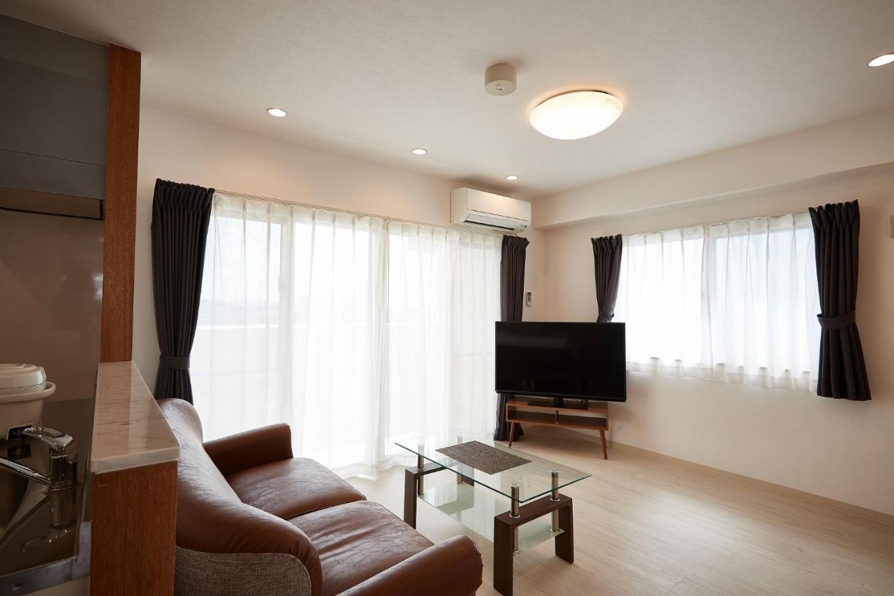 New Normal Hotel In Nago ニューノーマルホテルイン名護 Dış mekan fotoğraf
